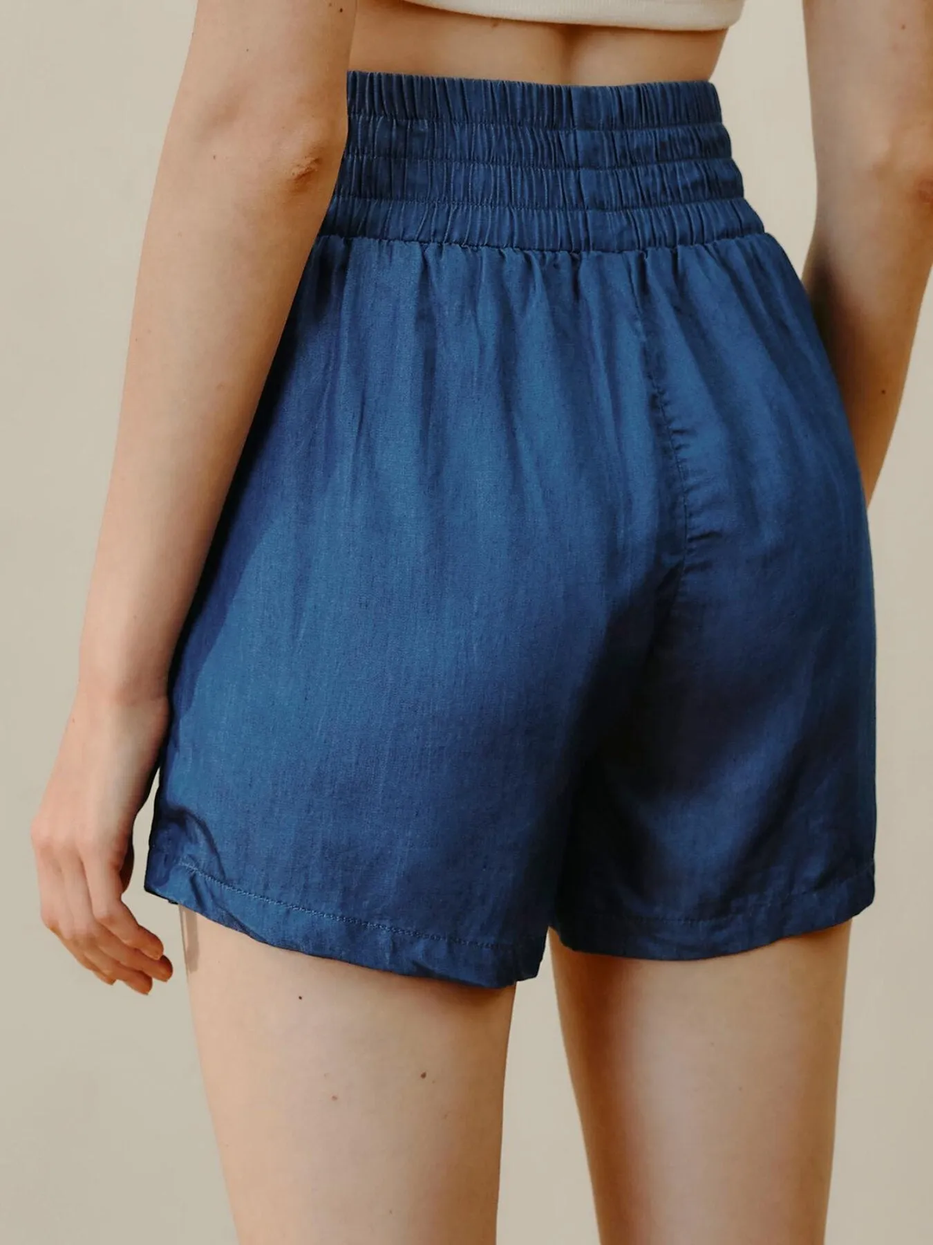 Elastic Waist Plicated Denim Shorts