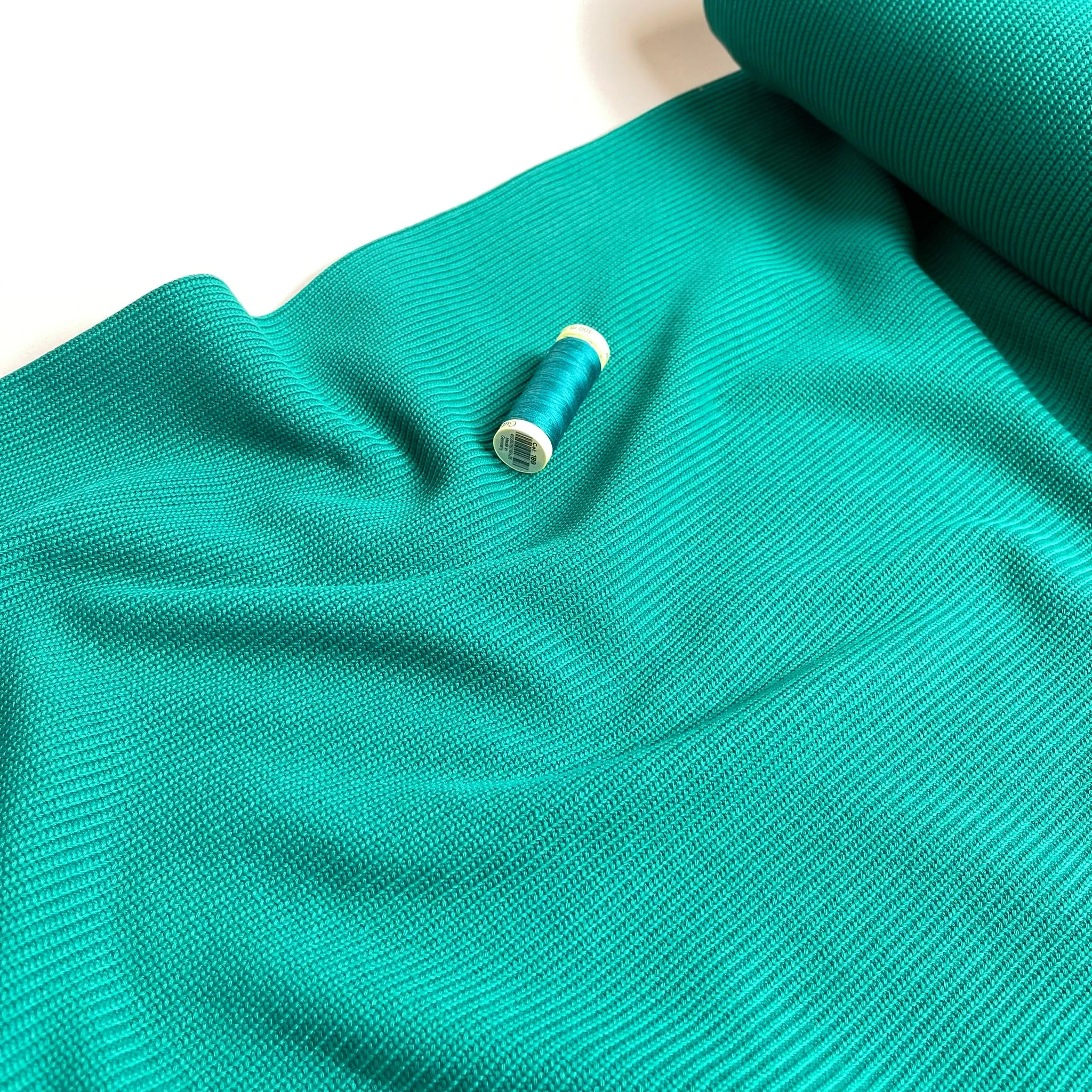 Emerald Ribbed Cotton Cable Knitted Fabric