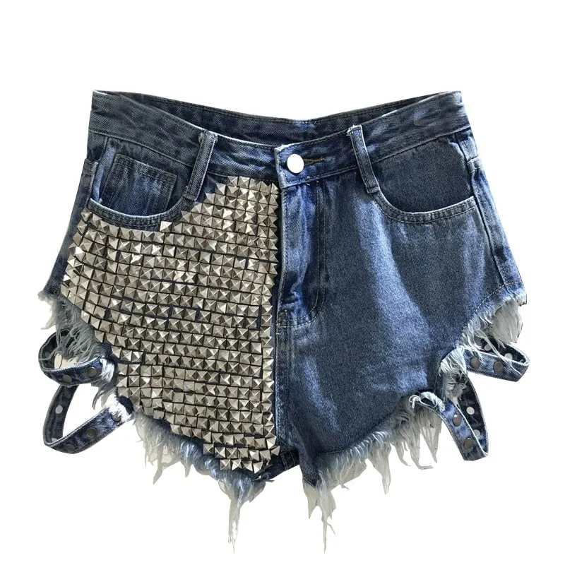 Rivet Denim Loose Shorts